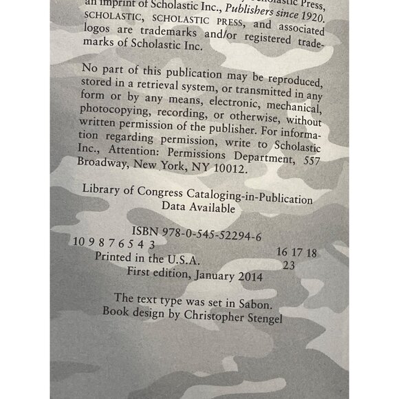 World War II Book One "The Right Fight" By Chris Lynch - Picture 2 of 16